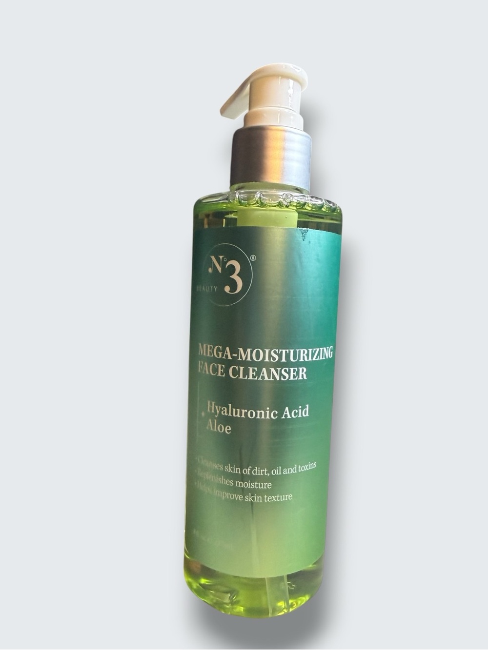 N°3 Mega-Moisturizing Face Cleanser with Hyaluronic Acid & Aloe — Green